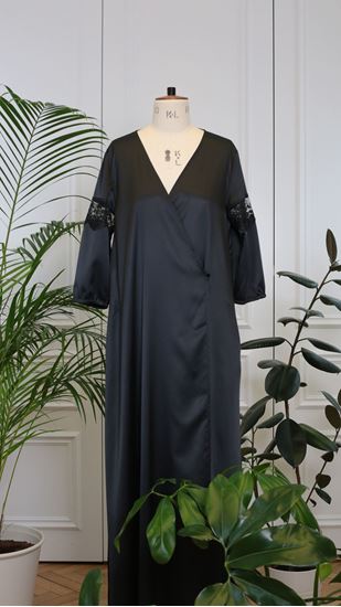 Picture of Gown with lace black